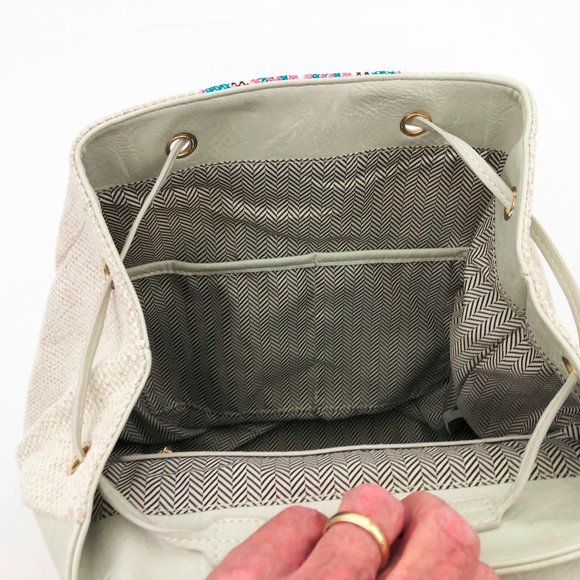 Jen and Co. Tribal Back Pack Vegan Leather Embroidered Woven Pattern Ivory Cream - Picture 6 of 7